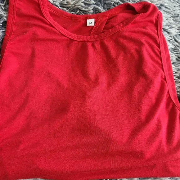 Red Tank Top Open Back - Picture 2 of 3